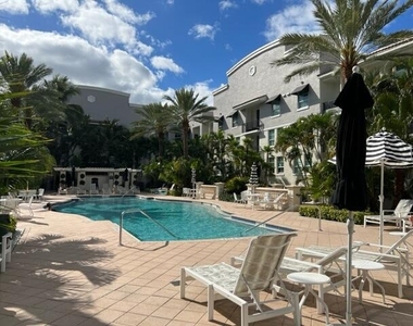 600 S Dixie Highway - Photo Thumbnail 22