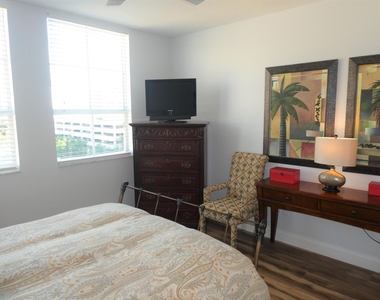 600 S Dixie Highway - Photo Thumbnail 11