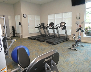 600 S Dixie Highway - Photo Thumbnail 23