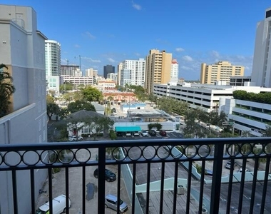 600 S Dixie Highway - Photo Thumbnail 4