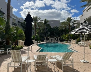 600 S Dixie Highway - Photo Thumbnail 21