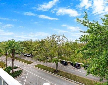 1209 Main Street - Photo Thumbnail 17