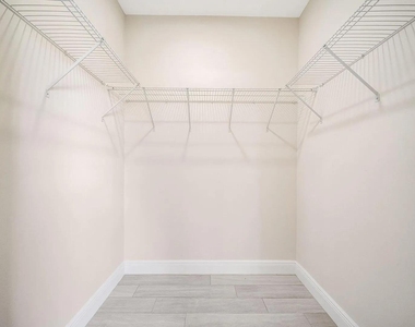 2714 Nokomis Avenue - Photo Thumbnail 1