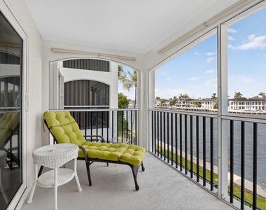 2871 N Ocean Boulevard - Photo Thumbnail 3