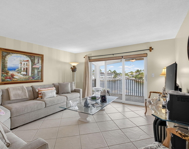 2871 N Ocean Boulevard - Photo Thumbnail 9