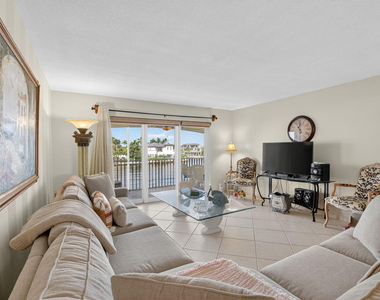 2871 N Ocean Boulevard - Photo Thumbnail 8