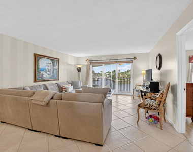 2871 N Ocean Boulevard - Photo Thumbnail 7