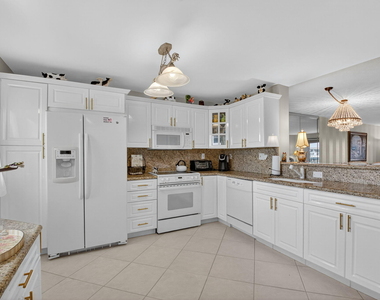 2871 N Ocean Boulevard - Photo Thumbnail 14