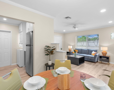 1541 Ne 15th Avenue - Photo Thumbnail 7