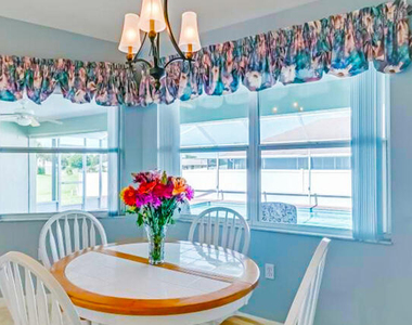 424 Holly Drive - Photo Thumbnail 9