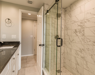 11842 Pebblewood Drive - Photo Thumbnail 10