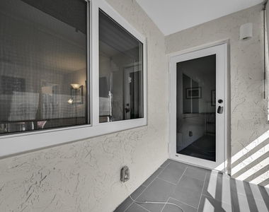 203 Lake Carol Drive - Photo Thumbnail 16