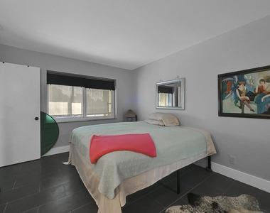 203 Lake Carol Drive - Photo Thumbnail 6