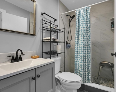 203 Lake Carol Drive - Photo Thumbnail 9