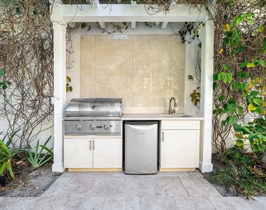 120 Grove Way - Photo Thumbnail 37