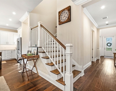120 Grove Way - Photo Thumbnail 6