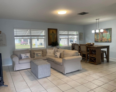 3123 Sw Natura Avenue - Photo Thumbnail 15