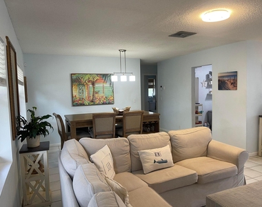 3123 Sw Natura Avenue - Photo Thumbnail 16