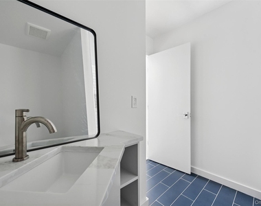 10 Hampton Street - Photo Thumbnail 13