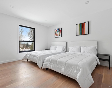 10 Hampton Street - Photo Thumbnail 15
