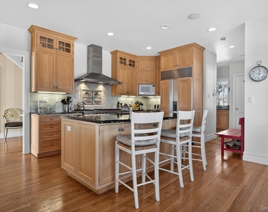 336 Centre Island Road - Photo Thumbnail 12