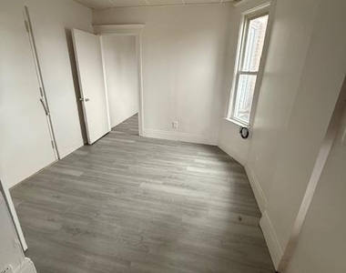 30 E Main Street - Photo Thumbnail 2