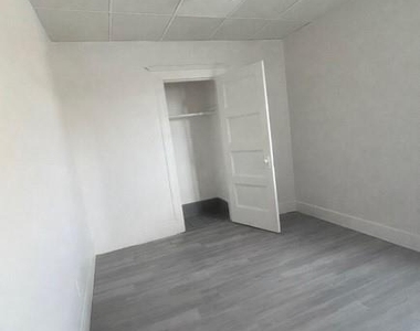30 E Main Street - Photo Thumbnail 1