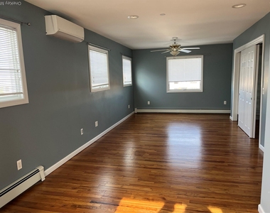 50 Florence Avenue - Photo Thumbnail 12