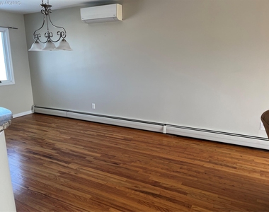 50 Florence Avenue - Photo Thumbnail 8