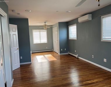 50 Florence Avenue - Photo Thumbnail 16
