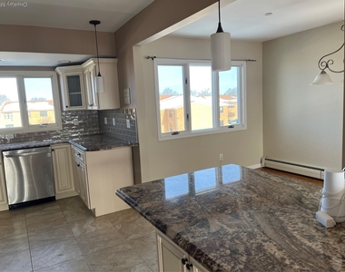 50 Florence Avenue - Photo Thumbnail 6