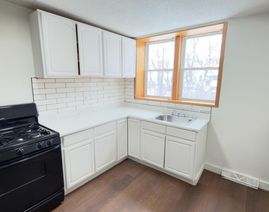 3132 6th Avenue - Photo Thumbnail 3