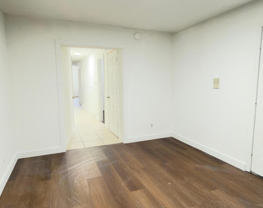 3132 6th Avenue - Photo Thumbnail 8