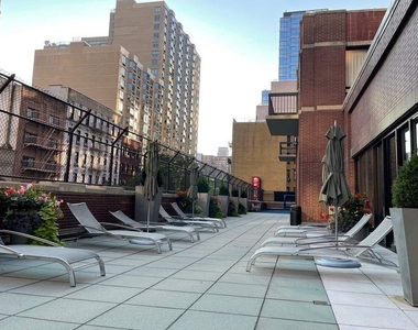 422 E 72nd Street - Photo Thumbnail 18