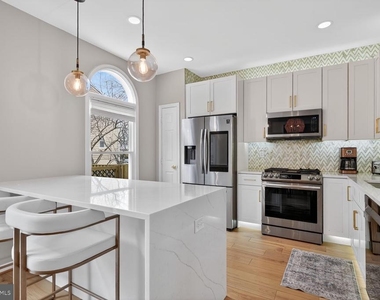8713 Wadebrook Terrace - Photo Thumbnail 5