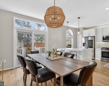 8713 Wadebrook Terrace - Photo Thumbnail 3