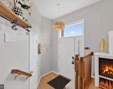 8713 Wadebrook Terrace - Photo Thumbnail 8