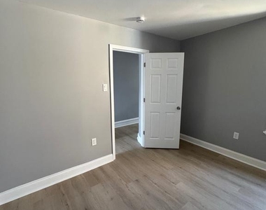 3346 N Smedley Street - Photo Thumbnail 24