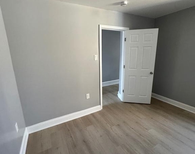 3346 N Smedley Street - Photo Thumbnail 22