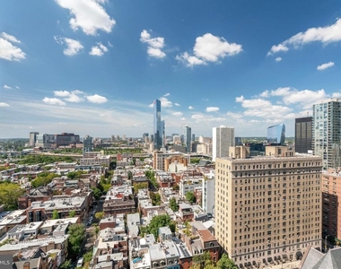 2031 Locust Street - Photo Thumbnail 7