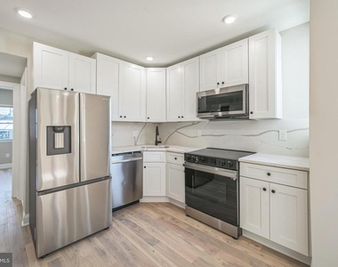 1702 S 22nd Street - Photo Thumbnail 5