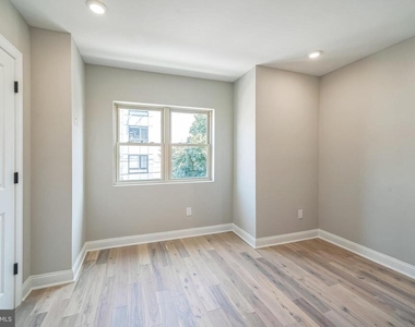 1702 S 22nd Street - Photo Thumbnail 15