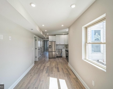 1702 S 22nd Street - Photo Thumbnail 1