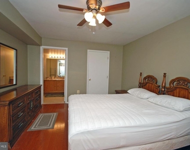 1101 Stony Brook Way - Photo Thumbnail 16