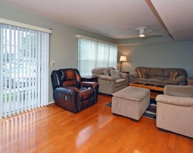 1101 Stony Brook Way - Photo Thumbnail 7