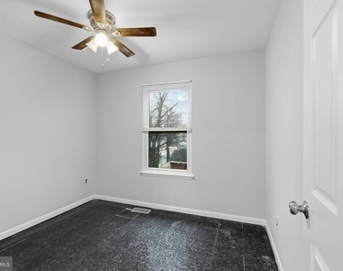 341 Clarkson Street - Photo Thumbnail 13