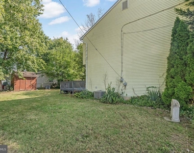 341 Clarkson Street - Photo Thumbnail 29