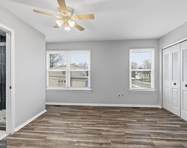 341 Clarkson Street - Photo Thumbnail 18