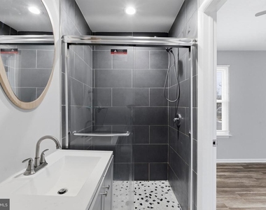 341 Clarkson Street - Photo Thumbnail 22