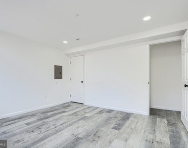 7 S Carrollton Avenue - Photo Thumbnail 15